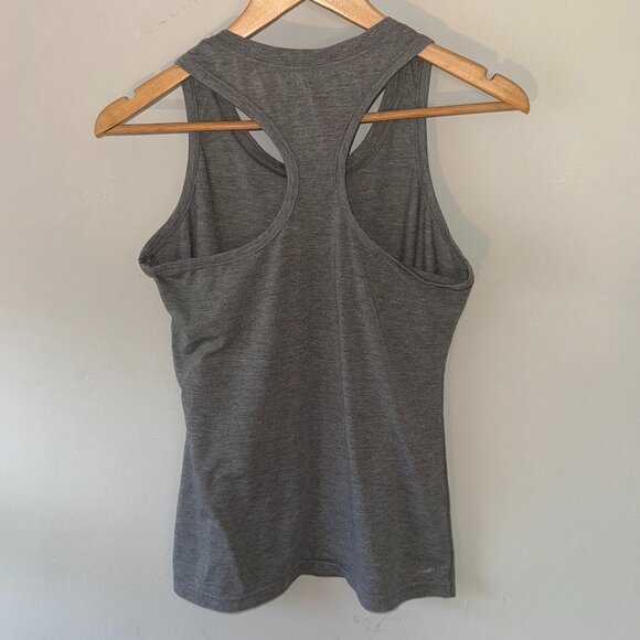 Adidas Climalite Ultimate Tank Scoop Neck Racerback Grey White Floral Tank Top - Picture 2 of 5